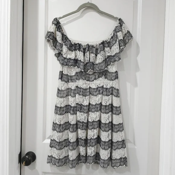 J.O.A. Revolve Tiered Off The Shoulder Lace Mini Dress in Nude Black, Size M - Picture 9 of 16